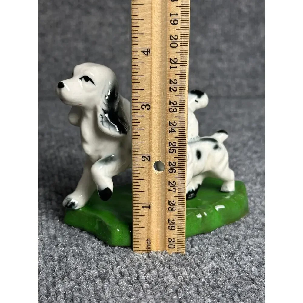 Vintage running Springer Spaniel figurine Japan 3.5x4.5 mom baby ceramic